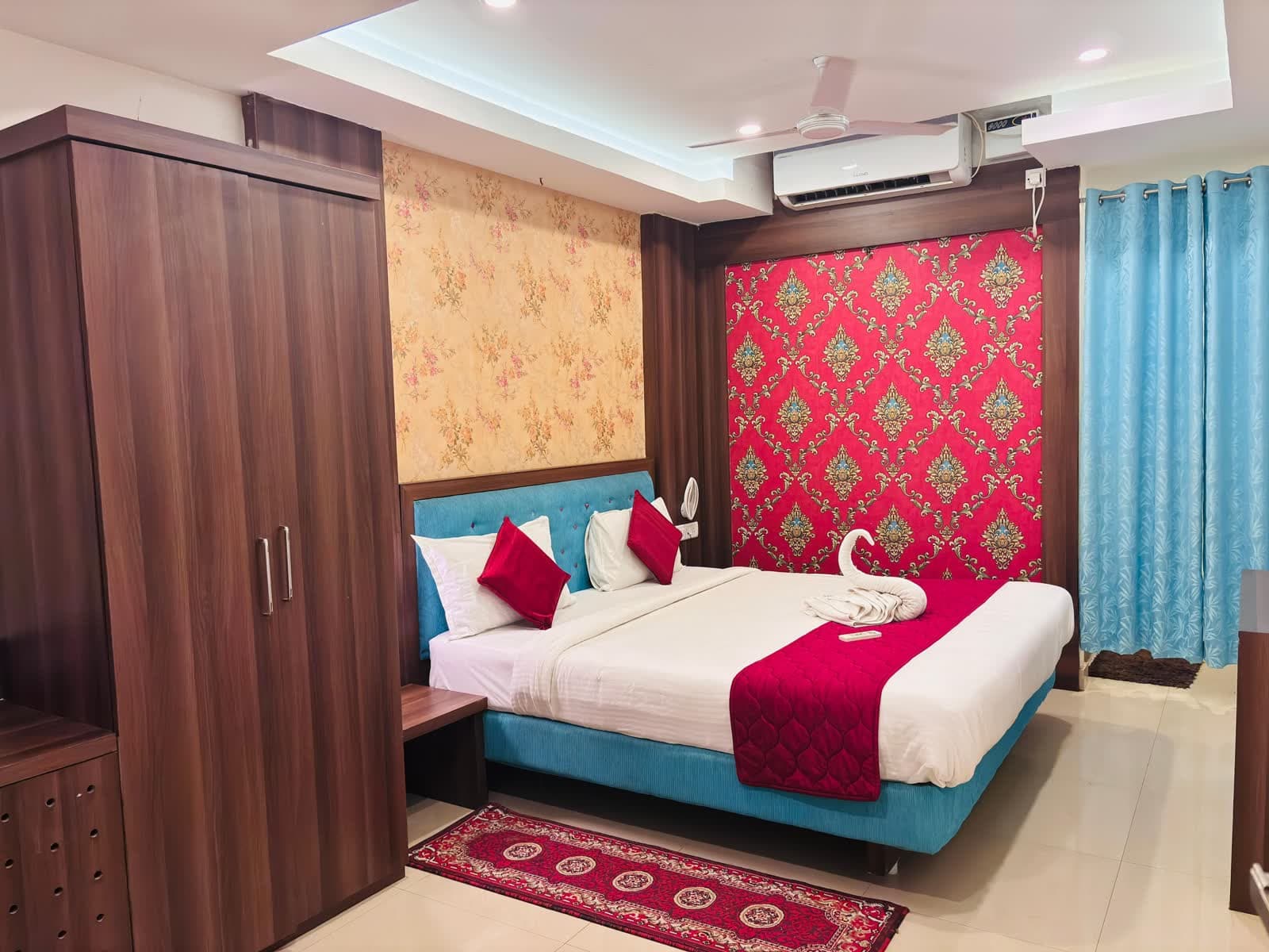 Super Deluxe Room